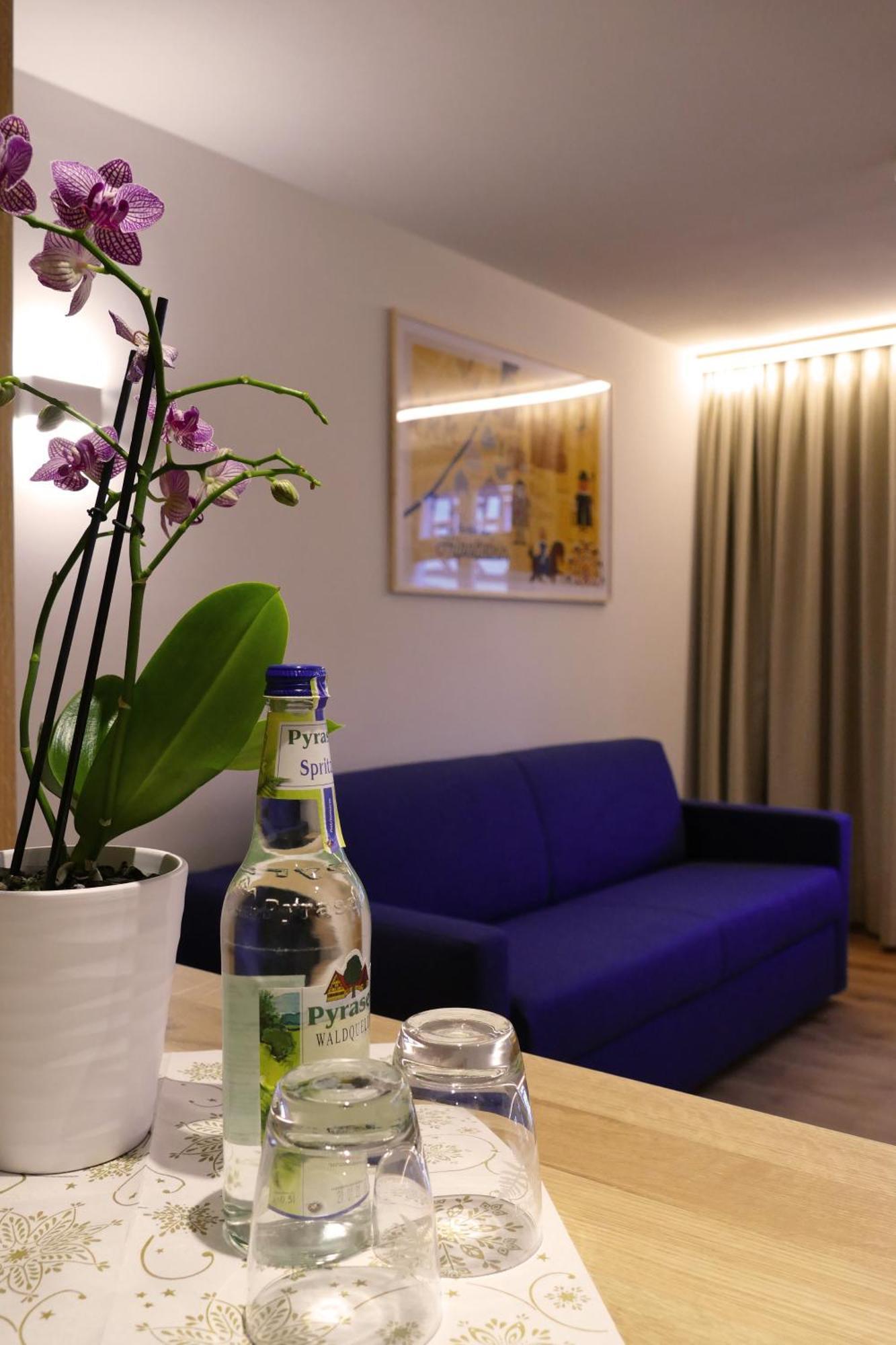 Hotel Zum Schwarzen Ross Und Gutmann Zur Post Hilpoltstein Ngoại thất bức ảnh