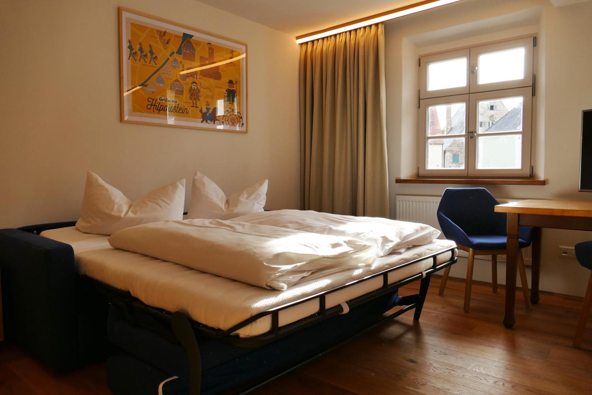 Hotel Zum Schwarzen Ross Und Gutmann Zur Post Hilpoltstein Ngoại thất bức ảnh