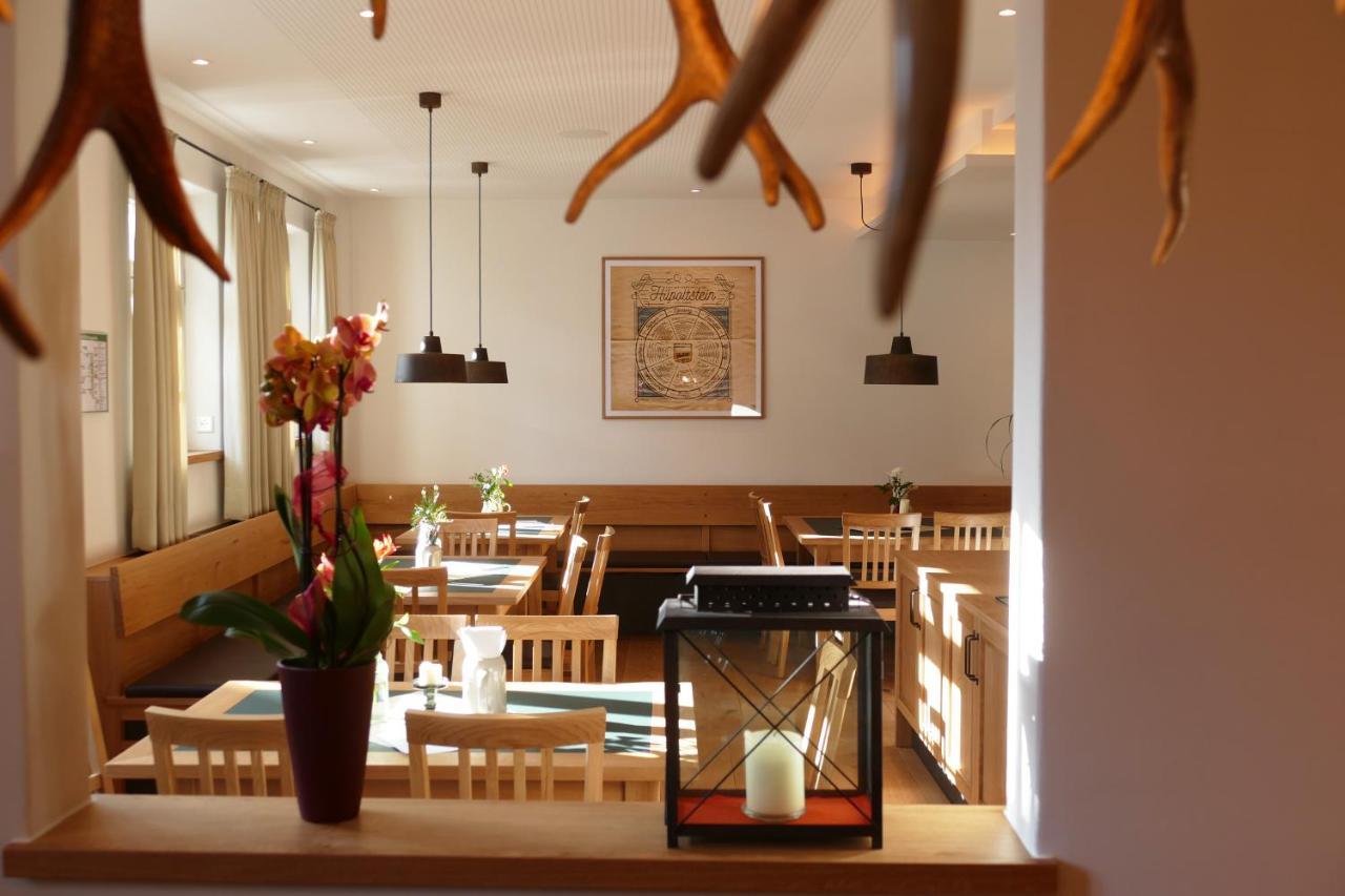 Hotel Zum Schwarzen Ross Und Gutmann Zur Post Hilpoltstein Ngoại thất bức ảnh