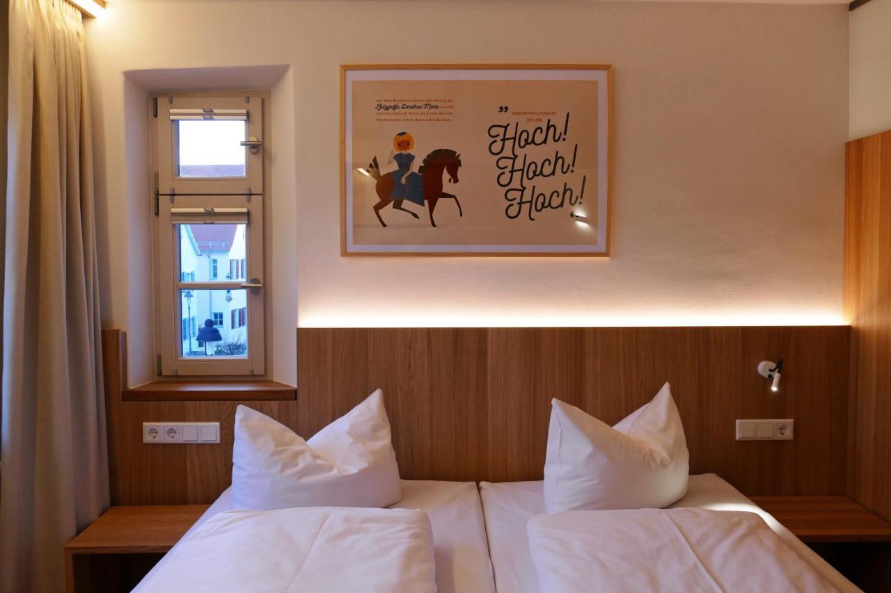 Hotel Zum Schwarzen Ross Und Gutmann Zur Post Hilpoltstein Ngoại thất bức ảnh